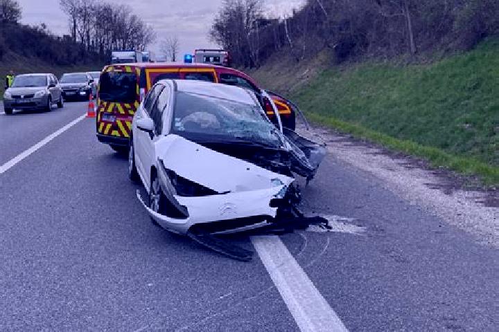 escort Saint-Prouant