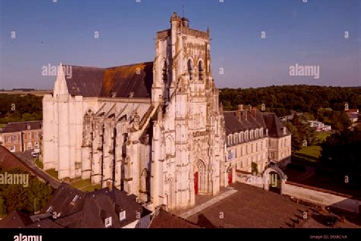 escort Saint-Riquier