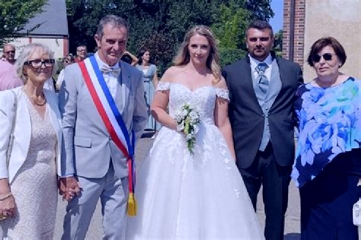 escort Saint-Symphorien-des-Bruyeres
