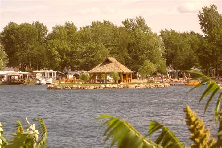 escort Sainte-Marthe-sur-le-Lac