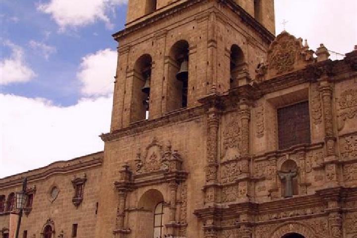 escort San Francisco de la Paz