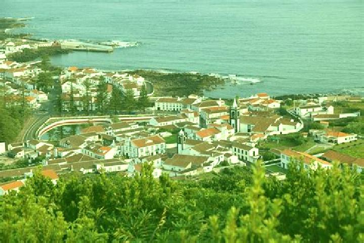 escort Santa Cruz da Graciosa