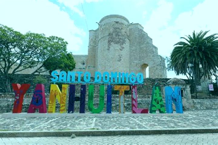 escort Santo Domingo Yanhuitlan