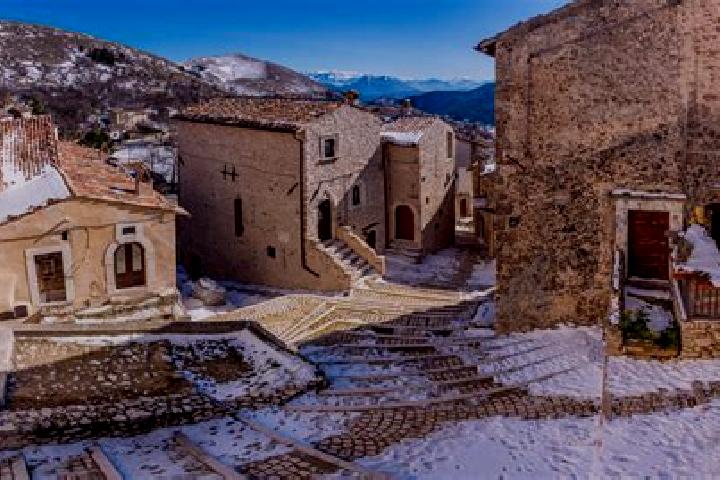 escort Santo Stefano di Sessanio