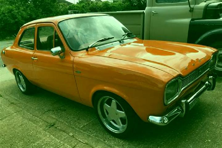escort Saro
