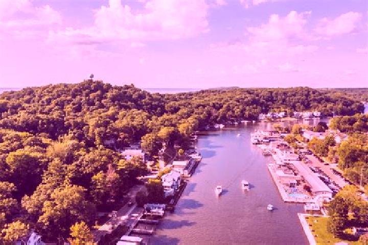 escort Saugatuck