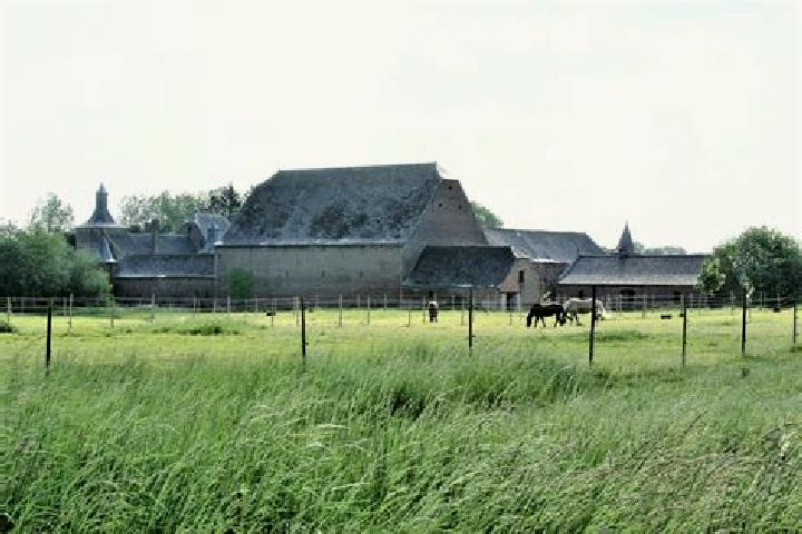 escort Sauveniere