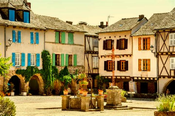 escort Sauveterre-de-Rouergue