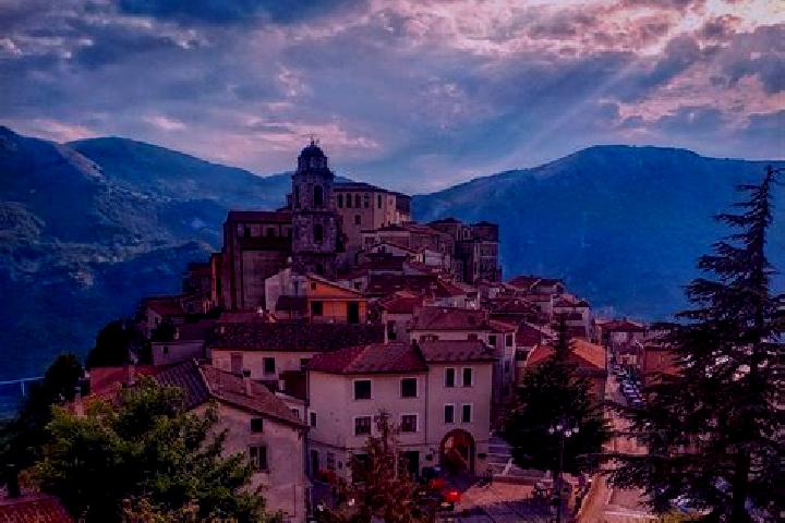 escort Savoia di Lucania