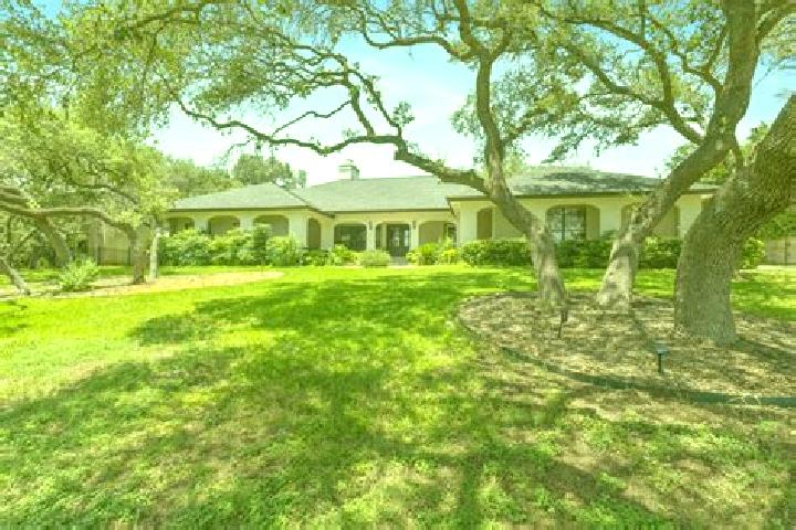 escort Scenic Oaks