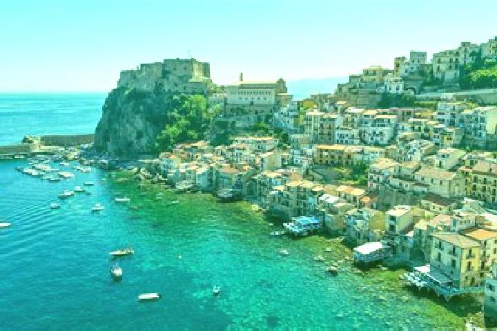 escort Scilla