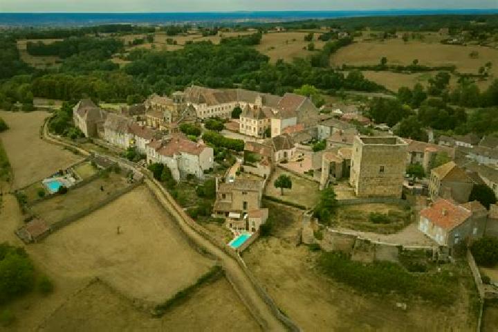 escort Semur-en-Brionnais