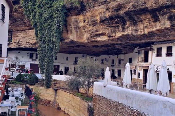 escort Setenil de las Bodegas