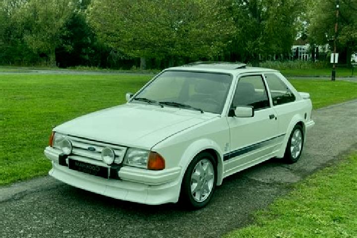 escort Si Rattana