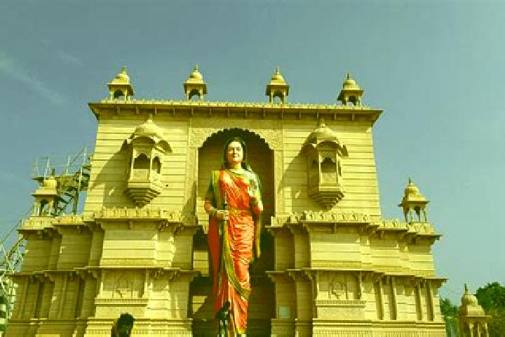 escort Sindkhed Raja