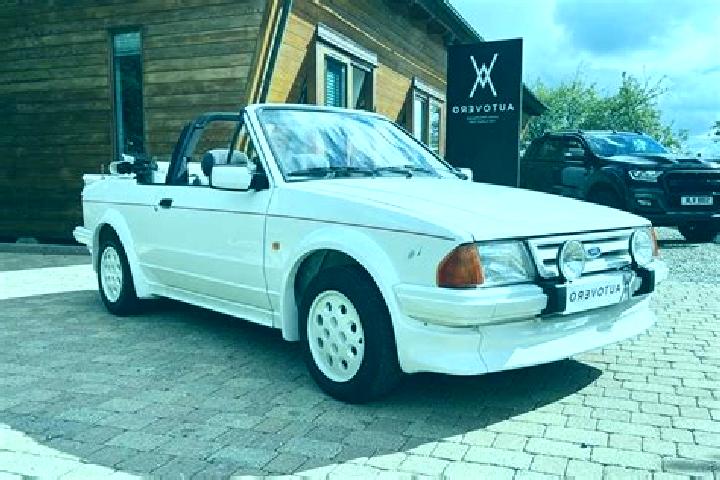 escort Sokoura
