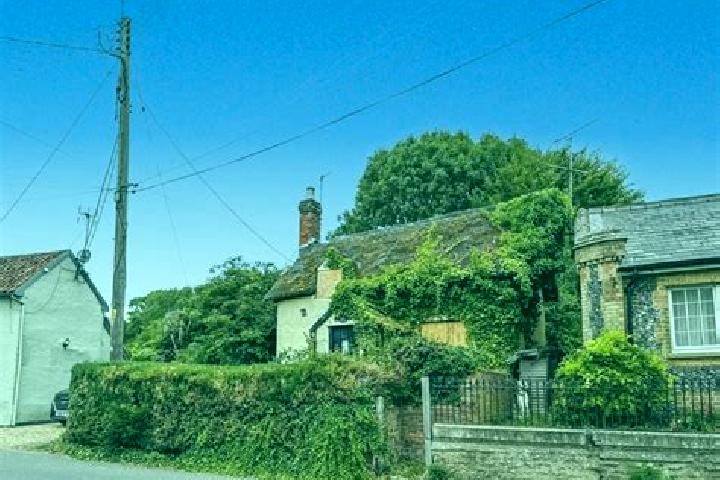 escort Steeple Bumpstead
