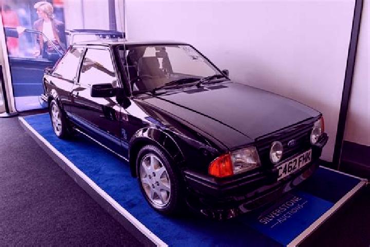 escort Steszew