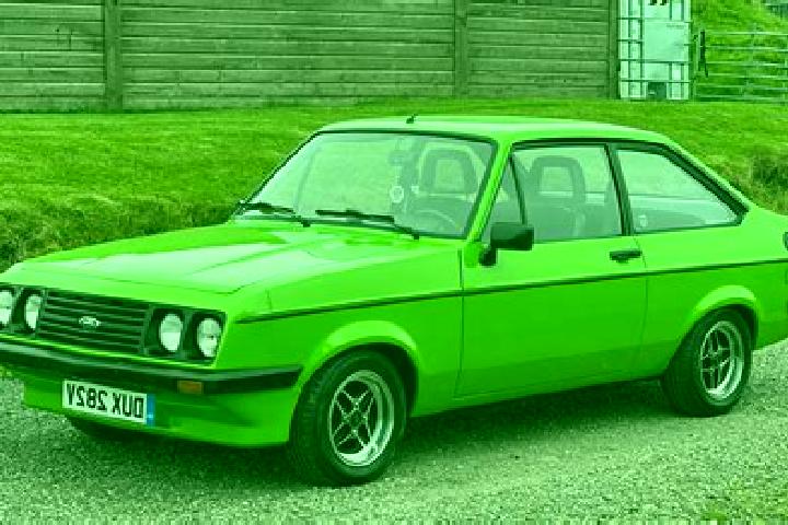 escort Strathern