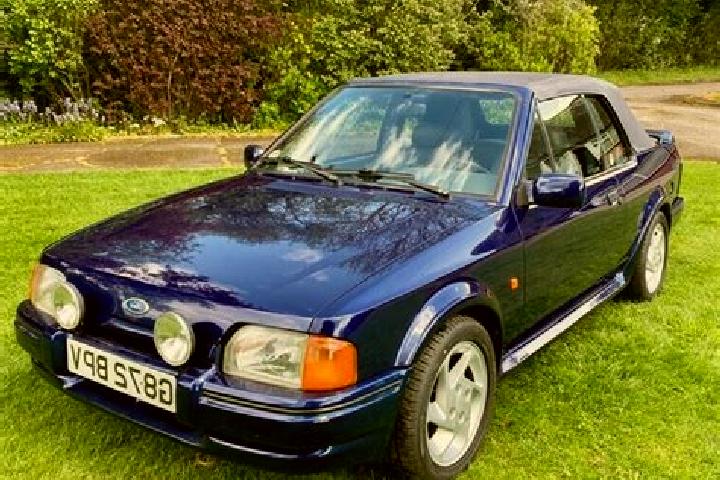 escort Streatley