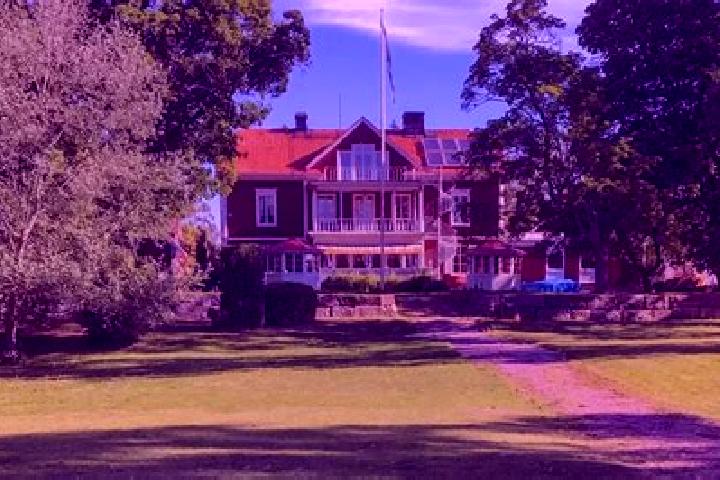 escort Stroemsholm