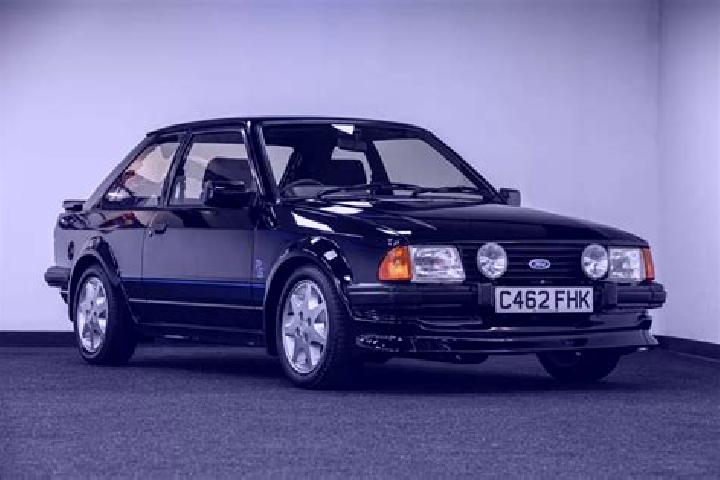 escort Stulovo