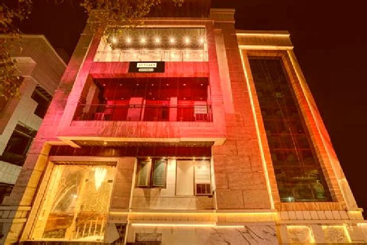 escort Swroop Nagar