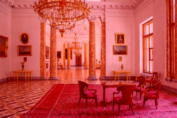 escort Tarskoye