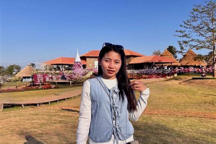 escort Tha Nat Pyin