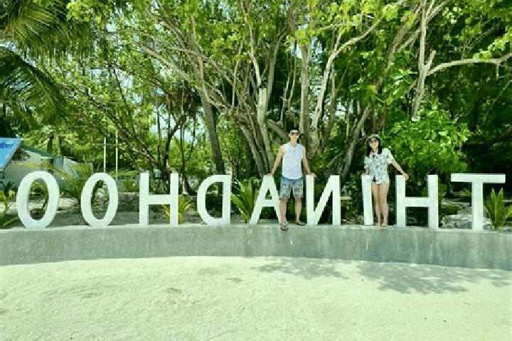 escort Thinadhoo
