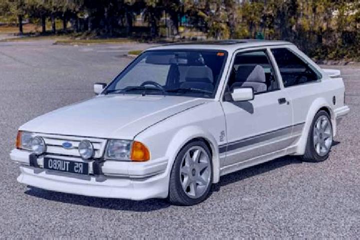 escort Tiolasso