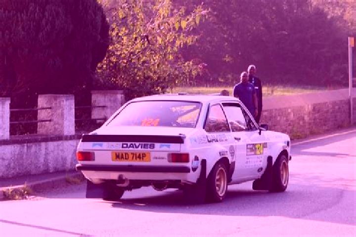 escort Tomas