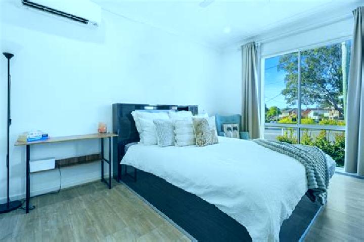 escort Toongabbie West