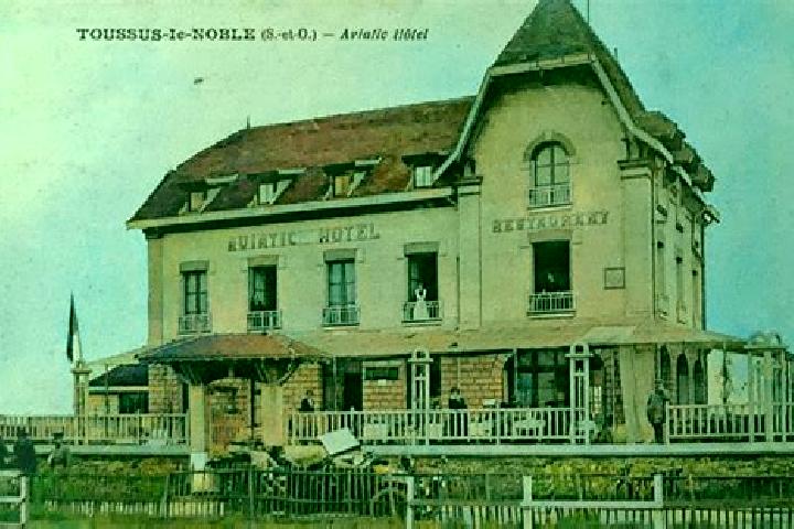 escort Toussus-le-Noble