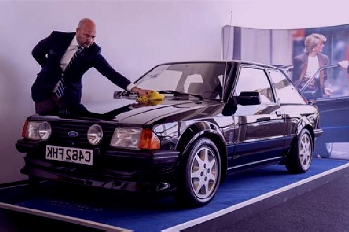 escort Touzim