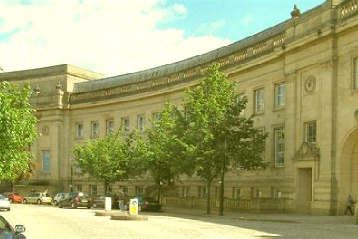 escort Town Hall Crescent