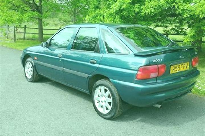 escort Tregoney