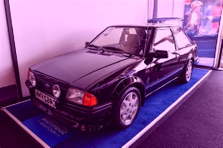 escort Trelly