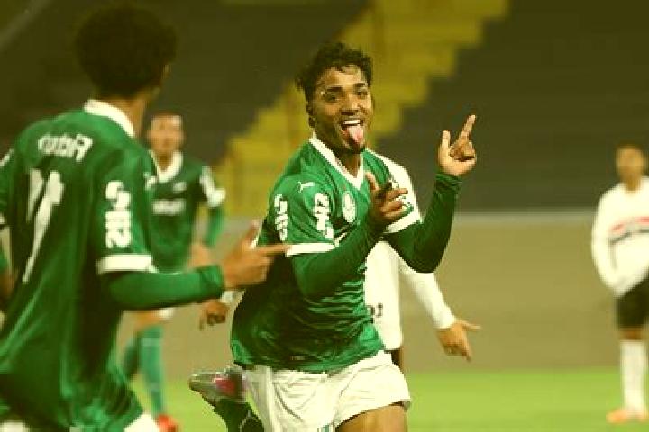 escort Tres Palmeiras
