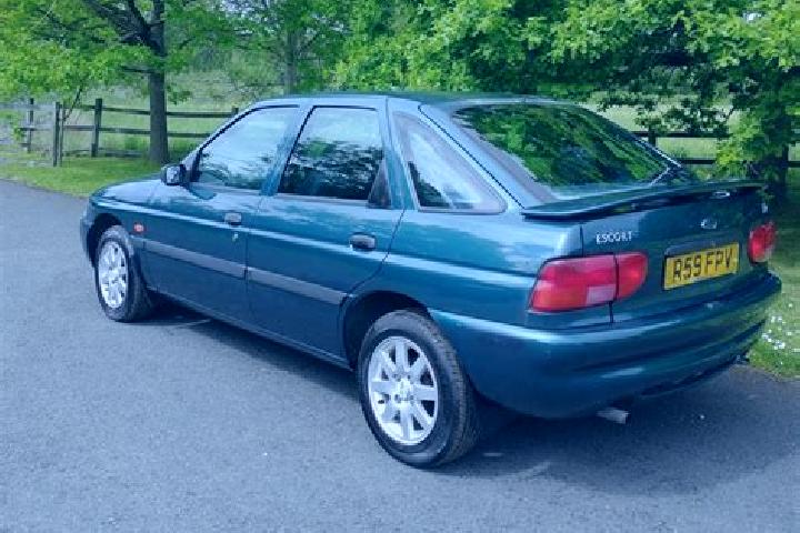 escort Trita