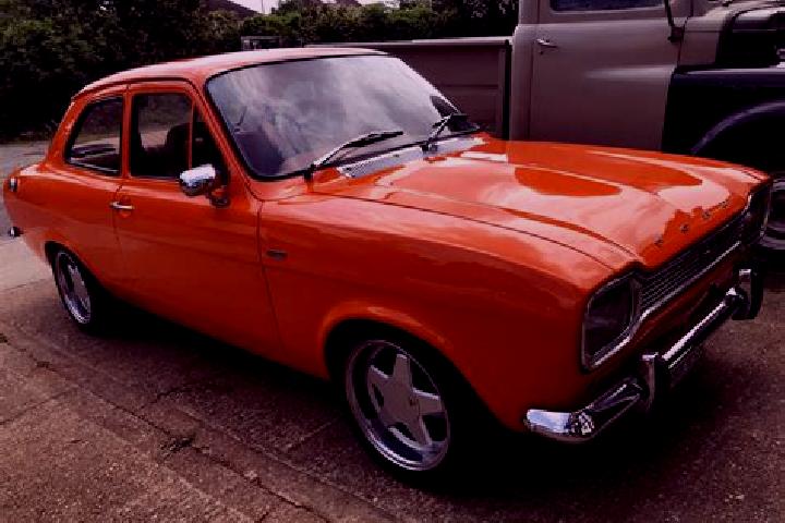 escort Upham