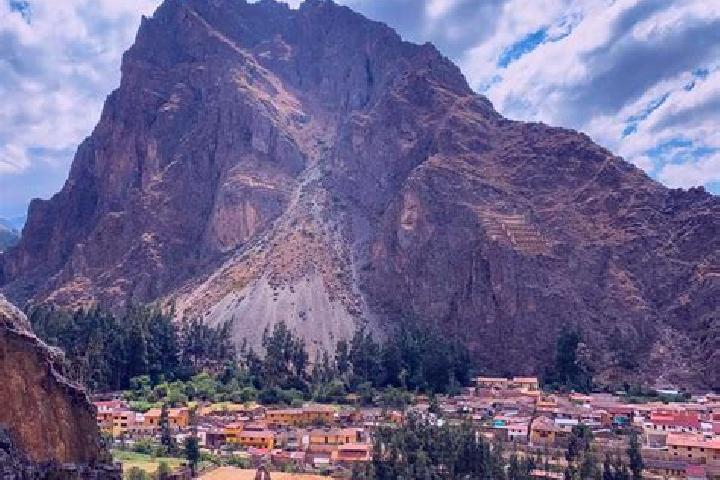 escort Urubamba