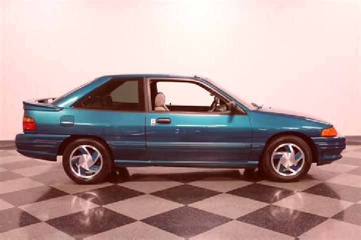 escort Valeille