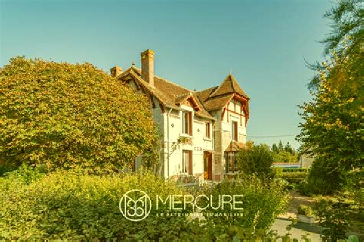 escort Varennes-sur-Fouzon
