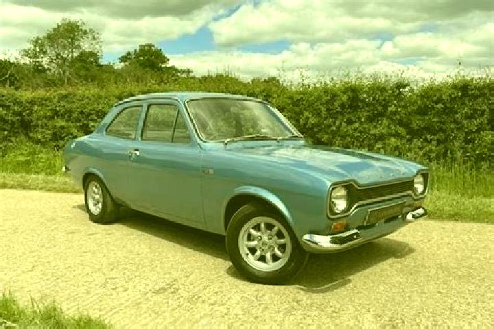 escort Velaine