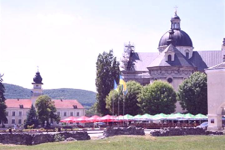escort Velyki Kanivtsi