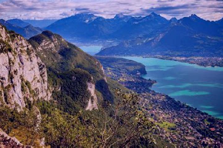 escort Veyrier-du-Lac
