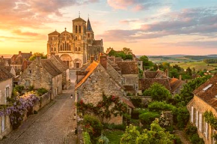 escort Vezelay