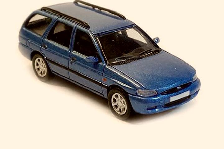escort VII Dwor