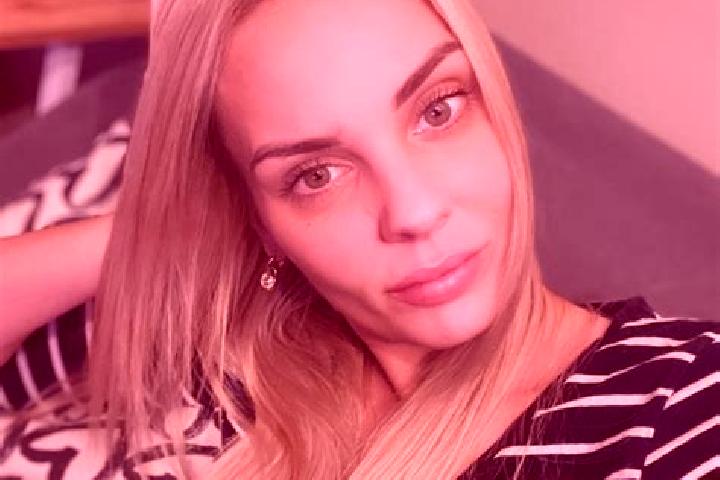 escort Viktoriia